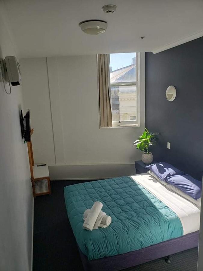 Nomads Capital Backpackers - Wellington (Adults Only) Hostel Luaran gambar A room at the hotel