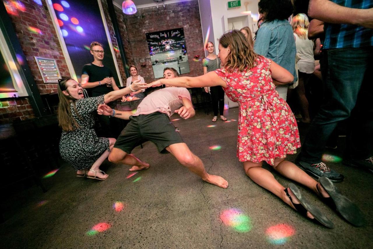 Nomads Capital Backpackers - Wellington (Adults Only) Hostel Luaran gambar The dancefloor at the 2016 Melbourne International Film Festival